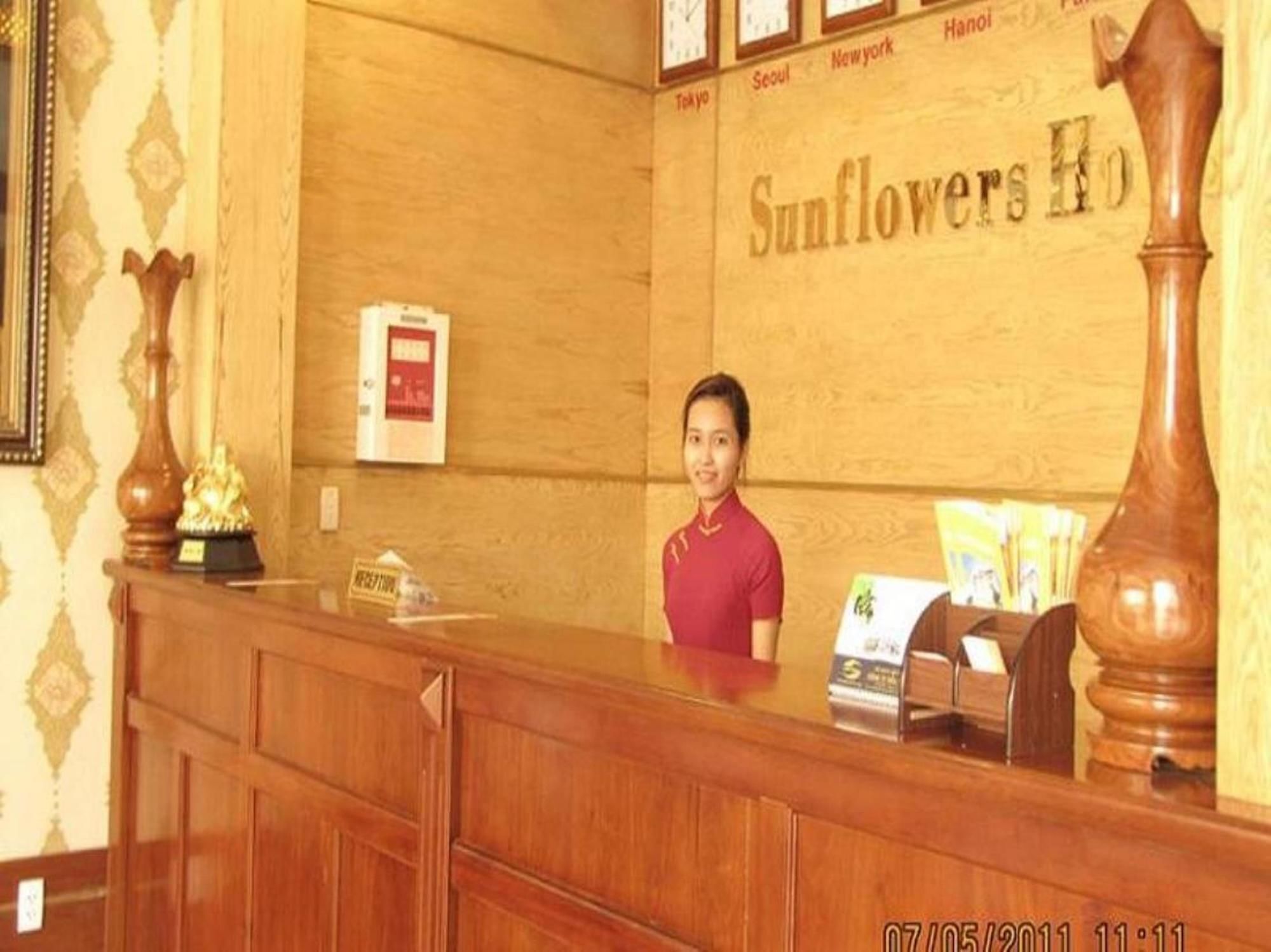 Sunflowers Hotel Airport Ho Chi Minh-stad Buitenkant foto